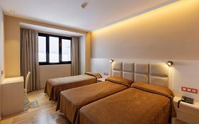 Hotel House  3*